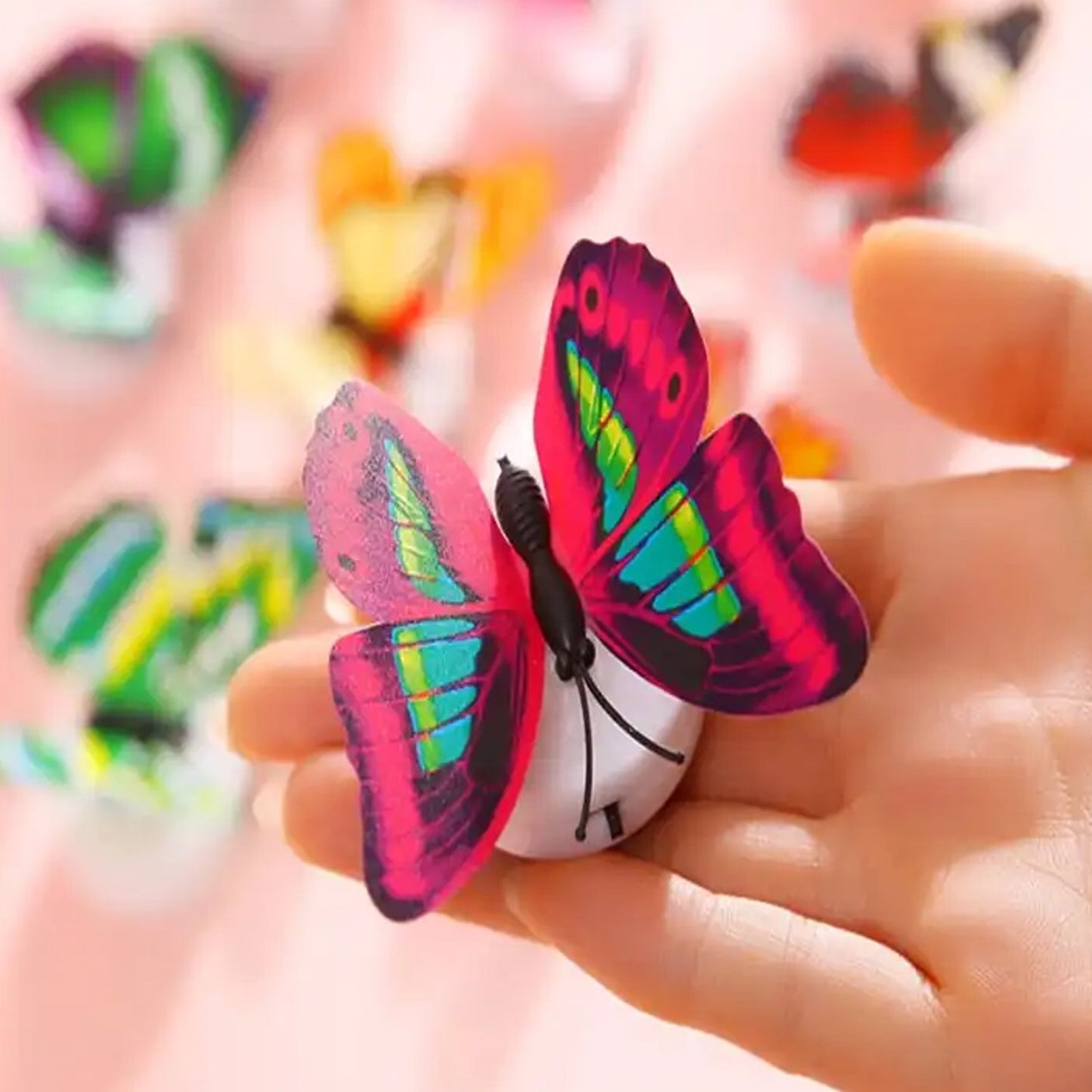 Butterfly night lamp with 3D effect.