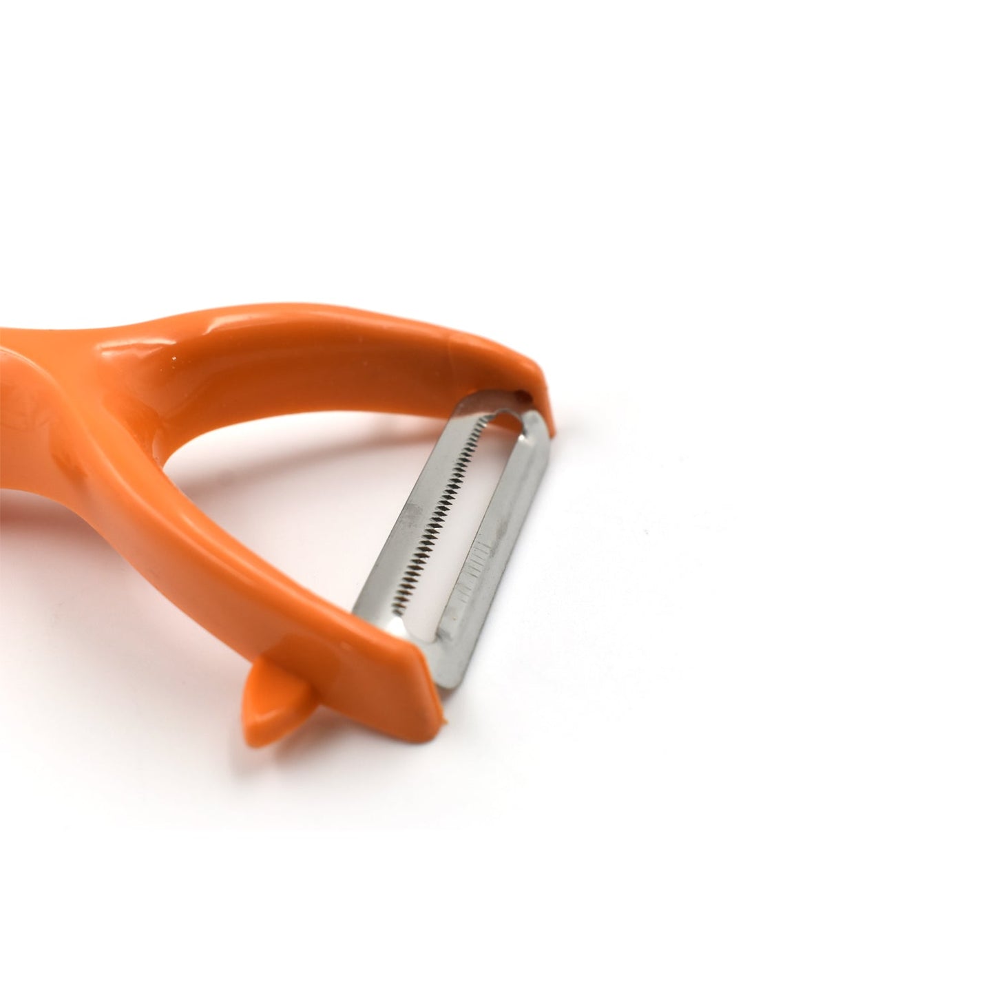 Practical peeler for peeling fruits and vegetables with ease.