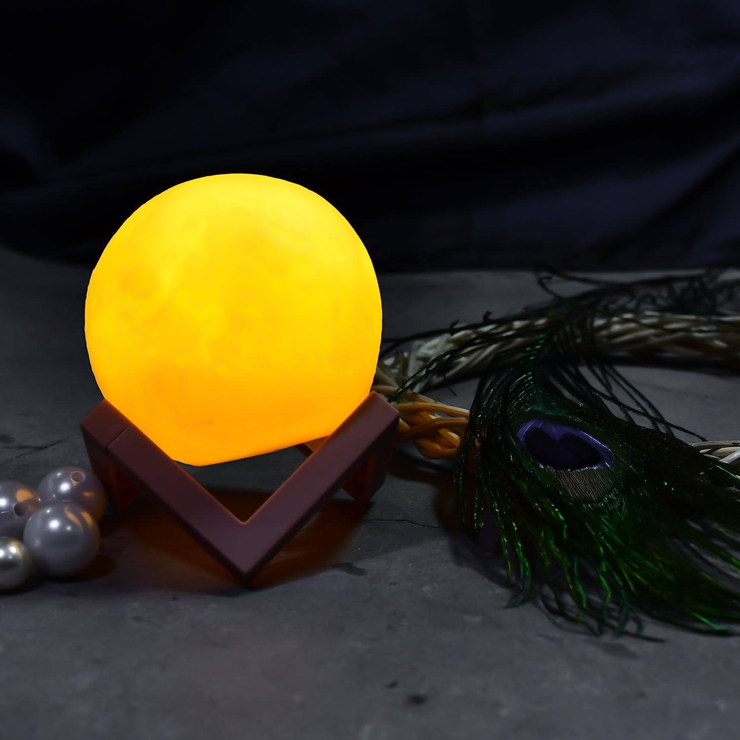 Night lamp with moon design and changing colors